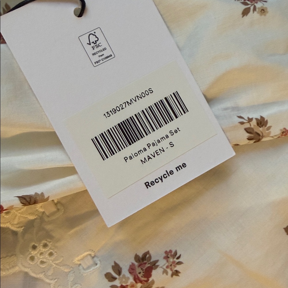 Reformation Paloma PJ Set in Maven - Picture 4 of 6